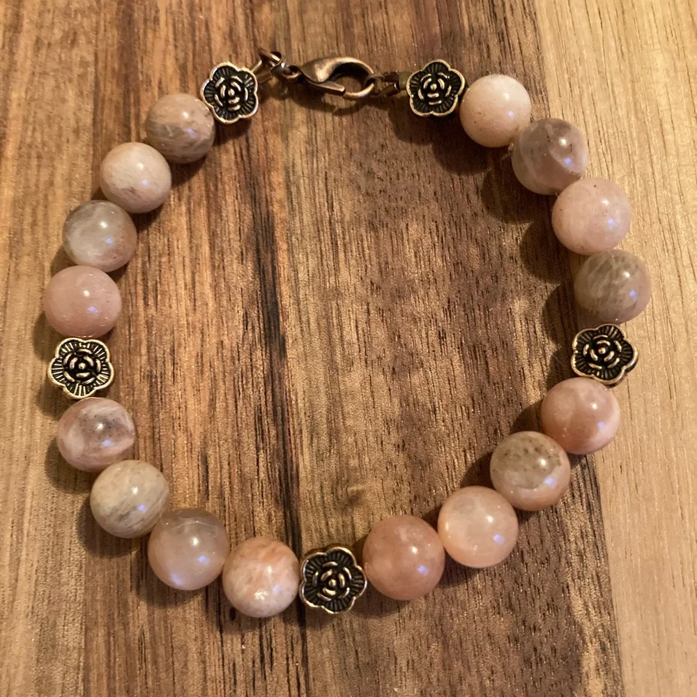Handmade Beaded Bracelet with Sunstone and Rose Accents - Picture 1 of 1